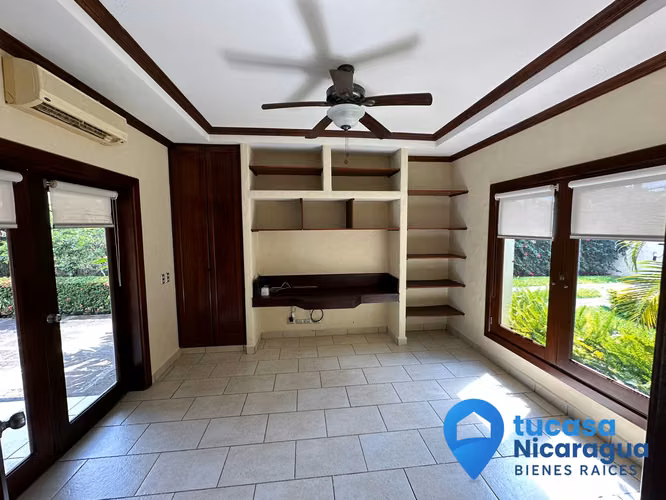 Rento casa con piscina en Santo Domingo Managua - Imagen 8