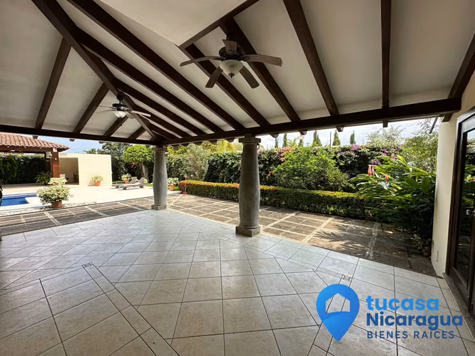 Rento casa con piscina en Santo Domingo Managua - Imagen 9