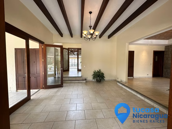 Rento casa con piscina en Santo Domingo Managua - Imagen 14
