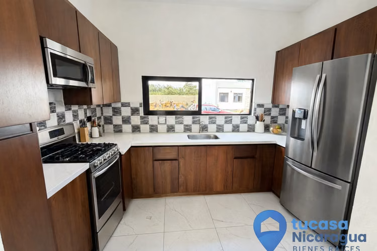 Rento casa nueva en las colinas - Imagen 2