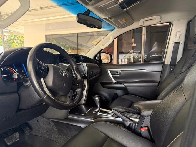 Toyota Fortuner SRV año 2021