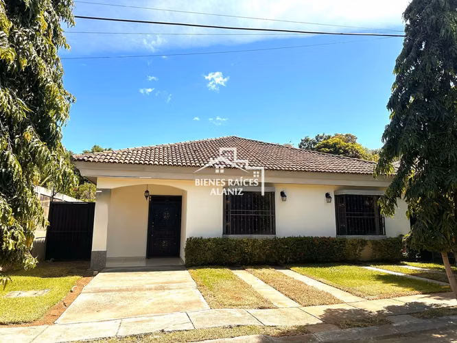VENTA de CASA en Residencial EXCLUSIVO EN SANTO DOMINGO