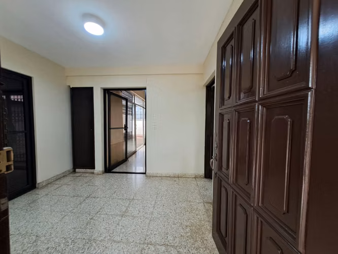 OPORTUNIDAD CASA AMPLIA EN REPARTO BOLONIA DMM