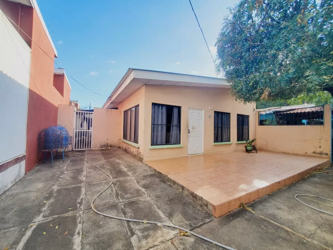 AP-VENDO casa en Carretera Norte