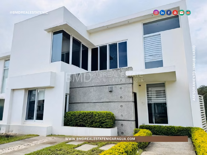 Compra elegancia en esta hermosa casa de dos pisos en Villa Fontana Sur, NG