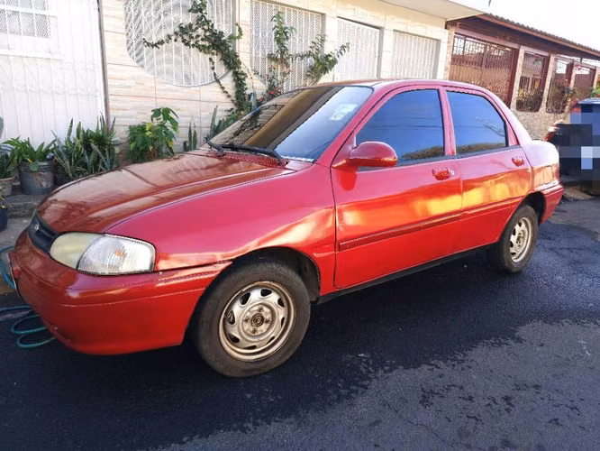 Vendo Kia Avella Delta año 95