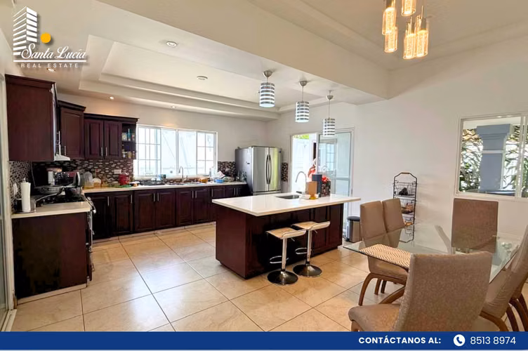 CASA EN VENTA - MODERNA Y CON AMPLIOS ESPACIOS EN C. MASAYA - NC - Imagen 4