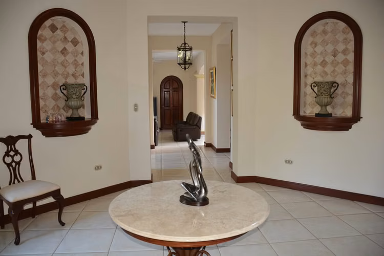 Residencia de Lujo en Carretera Sur |Piscina, Terrazas y Espacios Amplios |Precio U$570,000 dólares - Imagen 14