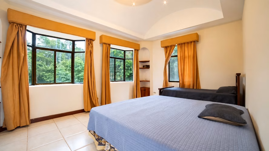 Residencia de Lujo en Carretera Sur |Piscina, Terrazas y Espacios Amplios |Precio U$570,000 dólares - Imagen 10