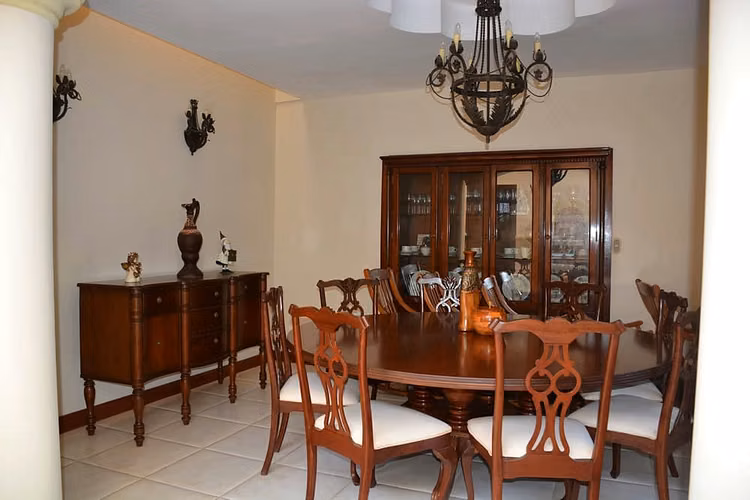 Residencia de Lujo en Carretera Sur |Piscina, Terrazas y Espacios Amplios |Precio U$570,000 dólares - Imagen 5