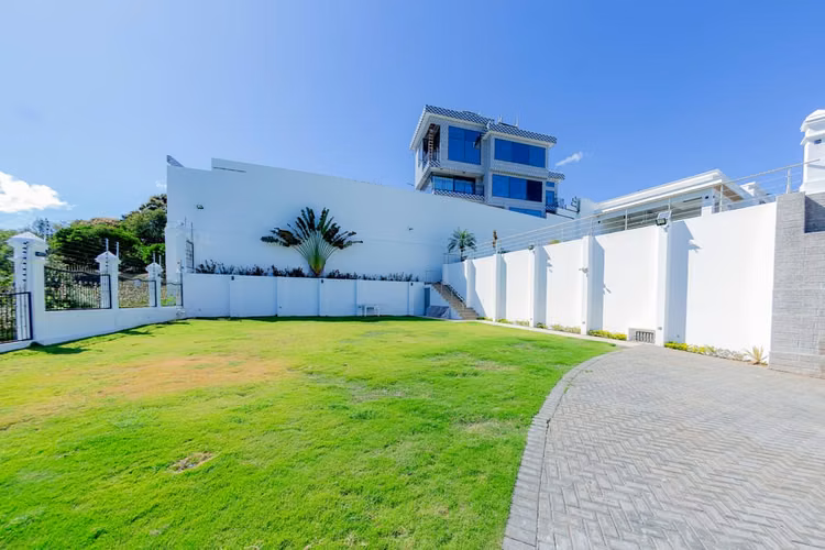 RENTA | Donde el Lujo Vive – Villa Fontana Sur | 4 Suites + Terraza Espectacular | - Imagen 4