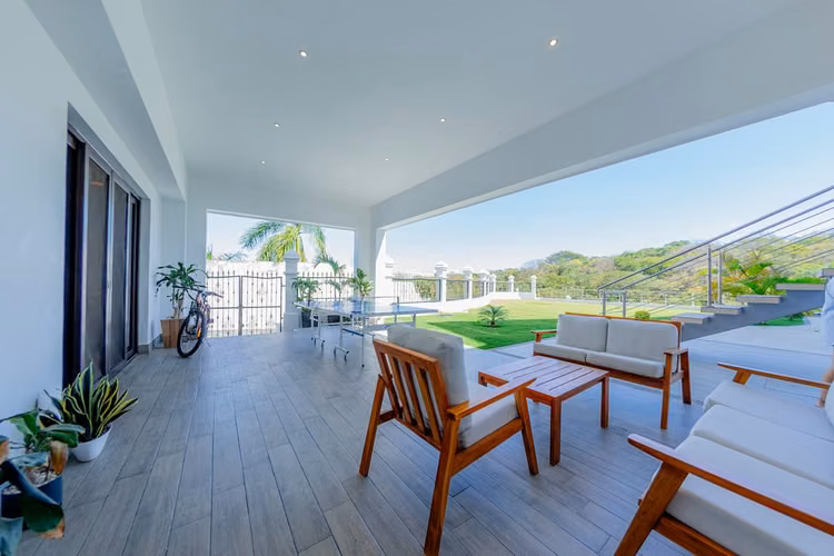 RENTA | Donde el Lujo Vive – Villa Fontana Sur | 4 Suites + Terraza Espectacular | - Imagen 11