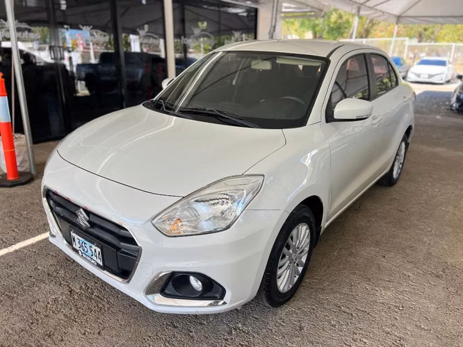 Suzuki DZire año 2023