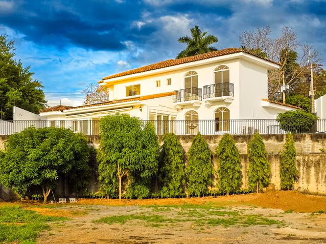 Vendo Hermosa casa en Mirador de Santo Domingo. LR