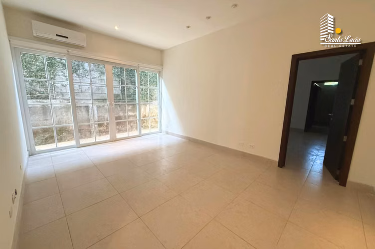  Linda Casa Moderna en Santo Domingo  LL