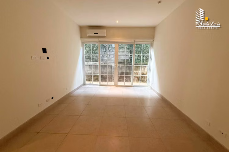  Linda Casa Moderna en Santo Domingo  LL