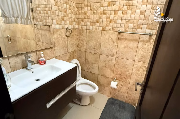  Venta de Hermosa Casa de doble altura en Condominio de Santo Domingo - LL