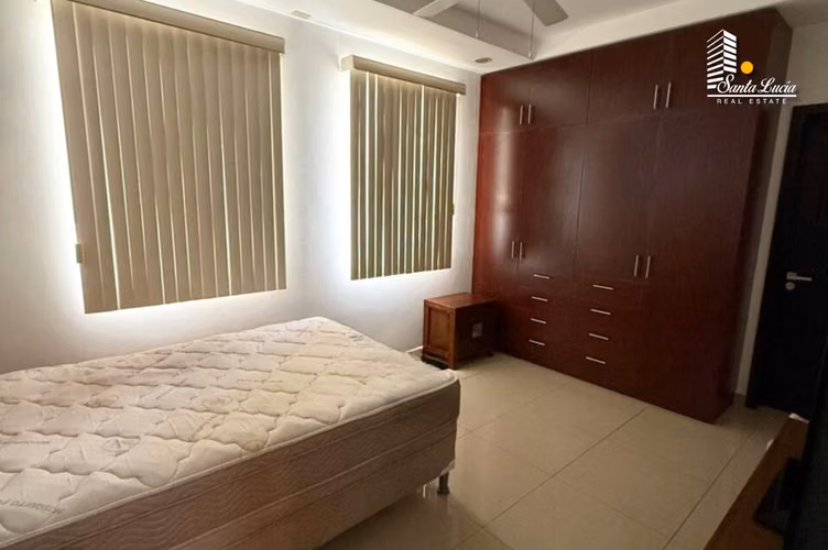  Venta de Hermosa Casa de doble altura en Condominio de Santo Domingo - LL