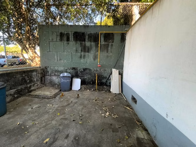 KC- Local Comercial Premium en Venta - Plaza sobre Carretera a Masaya - Imagen 12
