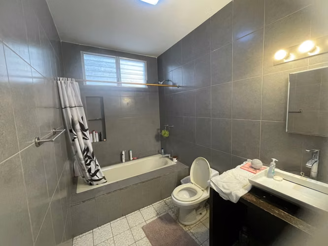 Venta de Propiedad en Bolonia Sobre calle Principal por canal 10 Managua - Imagen 2