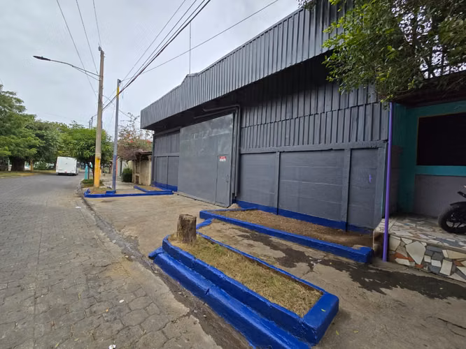 Venta de Bodega ubicada por Rotonda Gueguense