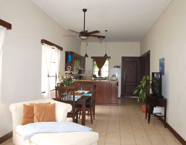 ¡Oportunidad única en Gran Pacífica! Casa amueblada en exclusivo complejo turístico - Imagen 2