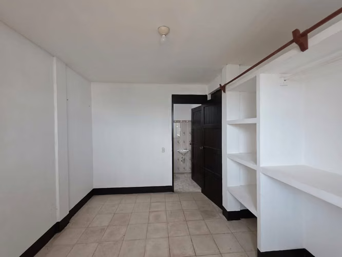 ¡A Minutos del Aeropuerto! Casa de 4 Habitaciones en Montecristi Ahora en $105,000 - Imagen 12