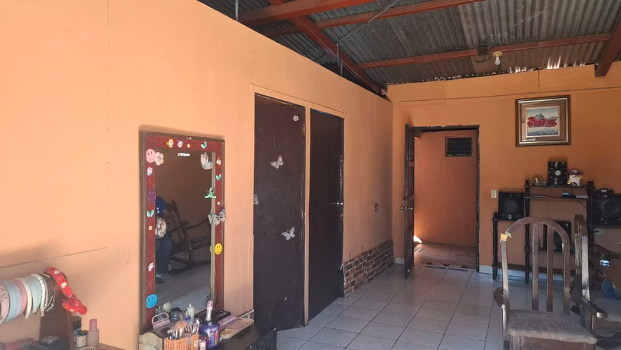 DC-Vendo casa en Santa Ana