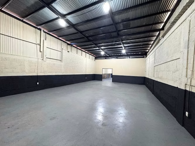 BODEGA EN CTERA NORTE / U$1,300 - Imagen 4