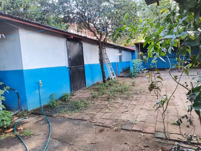 NO-AMPLIA casa en VENTA en León - Imagen 3