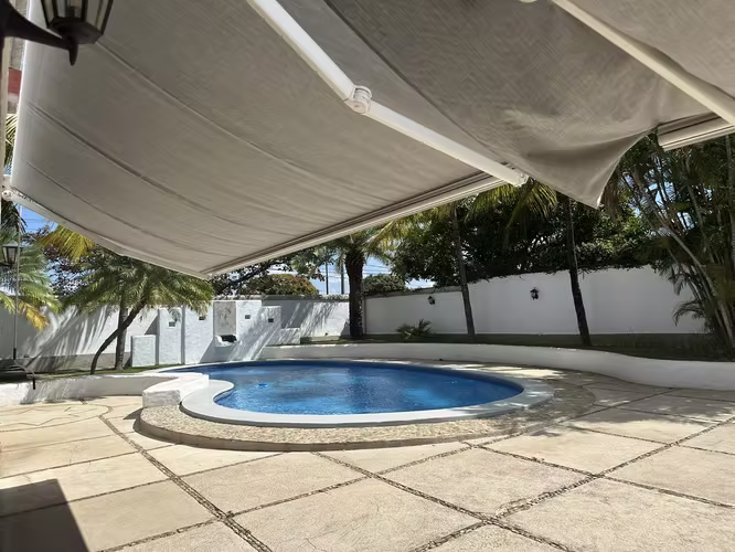 Venta / Renta hermosa casa en Altos de Santo Domingo 0511