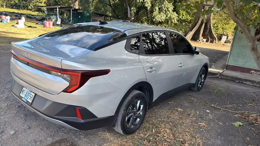 Vendo carrito sedan