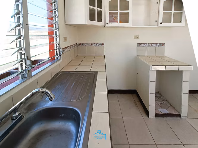 VENTA DE CASA EN RESIDENCIAL SAN LUCAS EN LAS COLINAS - Imagen 11