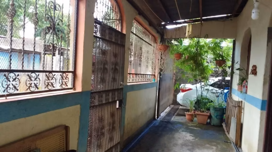 Vendo casa en barrio el recreo