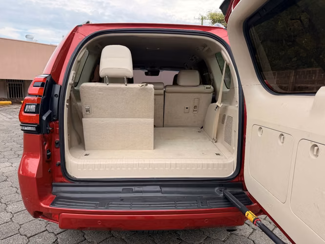 TOYOTA PRADO VX 