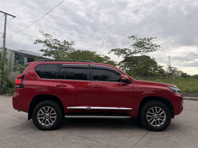 TOYOTA PRADO VX 