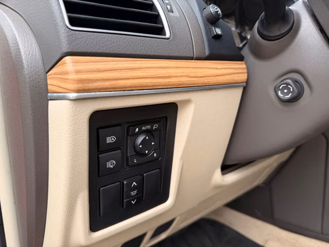 TOYOTA PRADO VX 