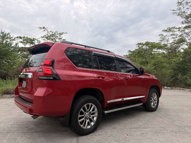 TOYOTA PRADO VX 