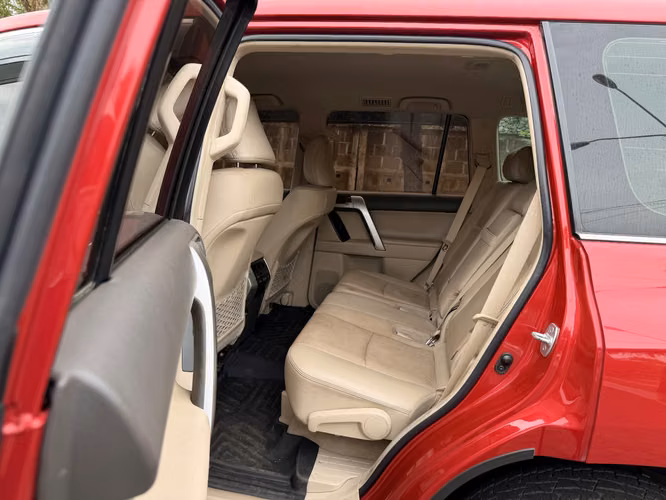 TOYOTA PRADO VX 