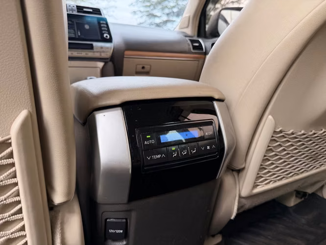 TOYOTA PRADO VX 