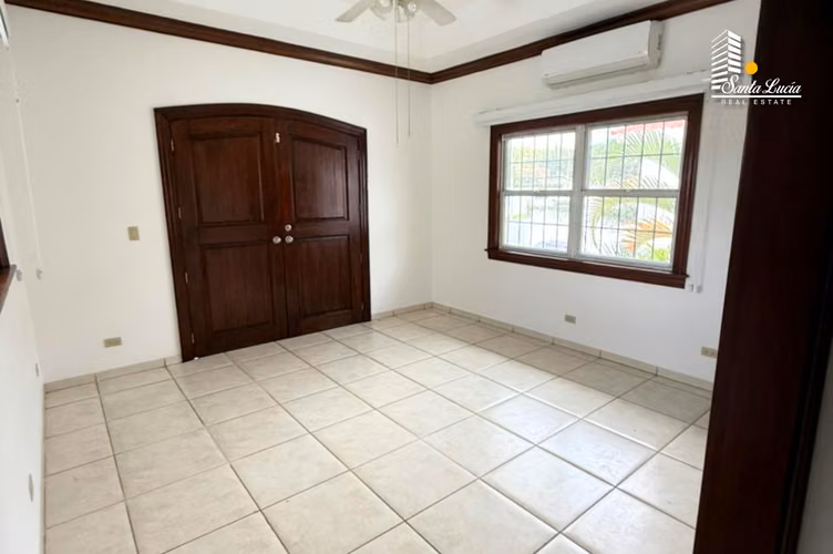  Linda Casa en La Estancia de Santo Domingo  LL