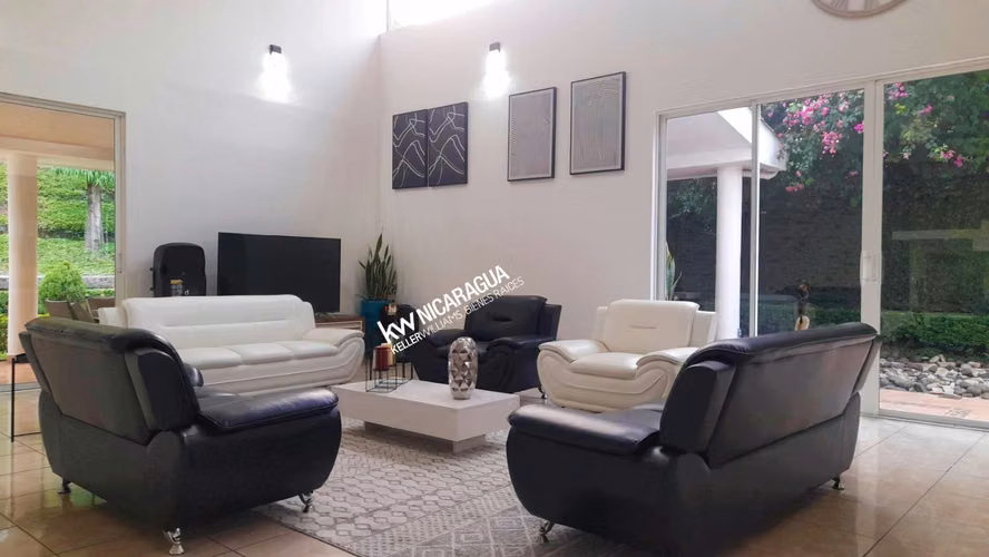 GG -  ¡¡ Venta , casa en Mirador de Santo Domingo !!