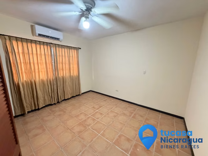 Se Alquila Casa en Villa Fontana – 4 Habitaciones | Condominio con Piscina y Casa Club - Imagen 8
