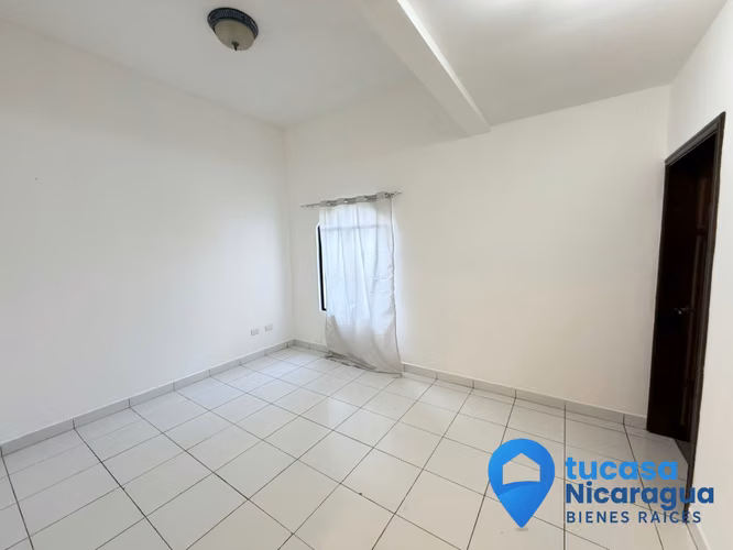 Rento Casa Grande de Una Planta – 3 Habitaciones | Techos Altos | Condominio Seguro - Imagen 7