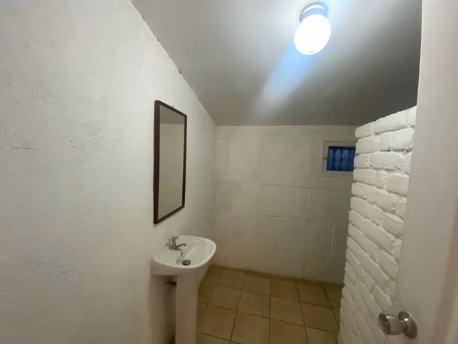 Se renta casa en carretera a Masaya, estilo campestre.
