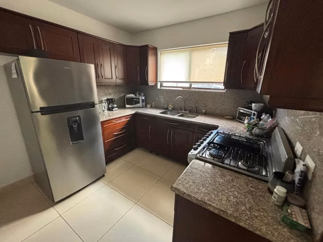 Se renta casa Full amoblada. 1500 Usd.