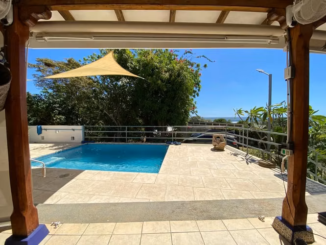 Ganga!!! Casa de Lujo en Venta con Espectacular Vista al Mar – Pochomil