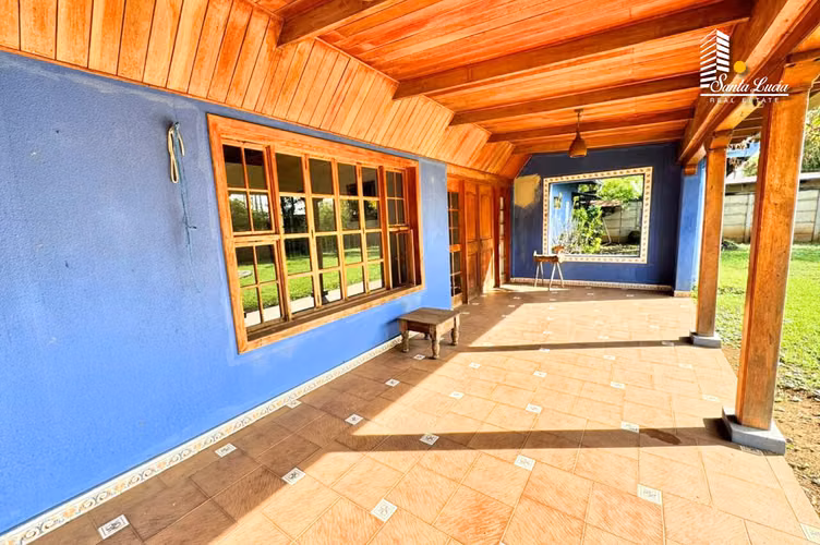 Amplia y Acogedora Casa Con Piscina En Los Robles - LL