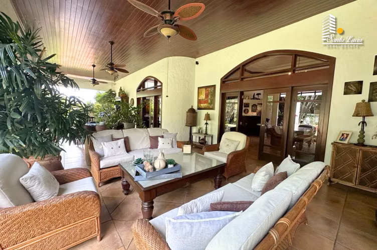 Venta de Casa en Santo Domingo – LL