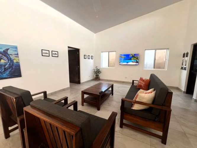 KC -  Casa Moderna en Venta en San Juan del Sur